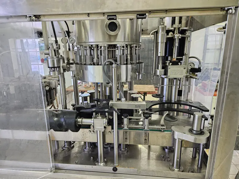 Photo #4 of Used Filling Monoblock GAI 2405 1500 bph