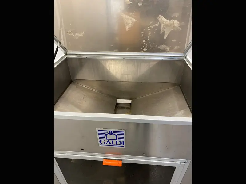 Photo #14 of Used Filling Monoblock GALDI RG50 up to 3000 bph