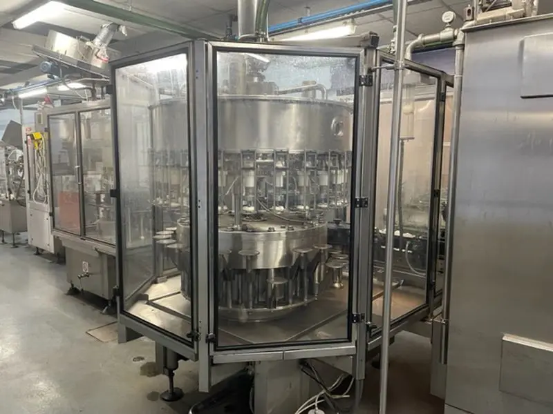 Photo #3 of Used bottling Line BERTOLASO for still wine