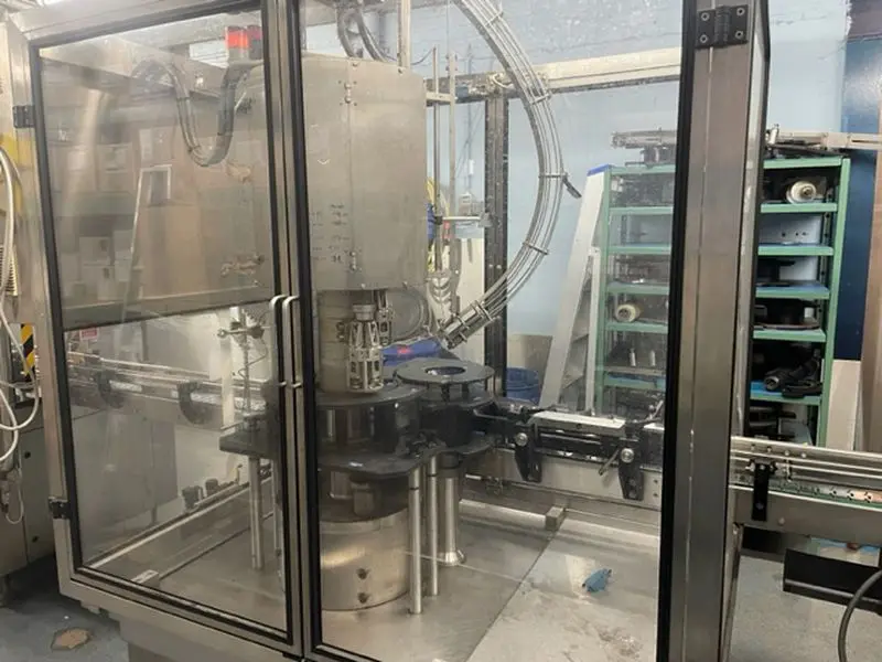 Photo #4 of Used bottling Line BERTOLASO for still wine