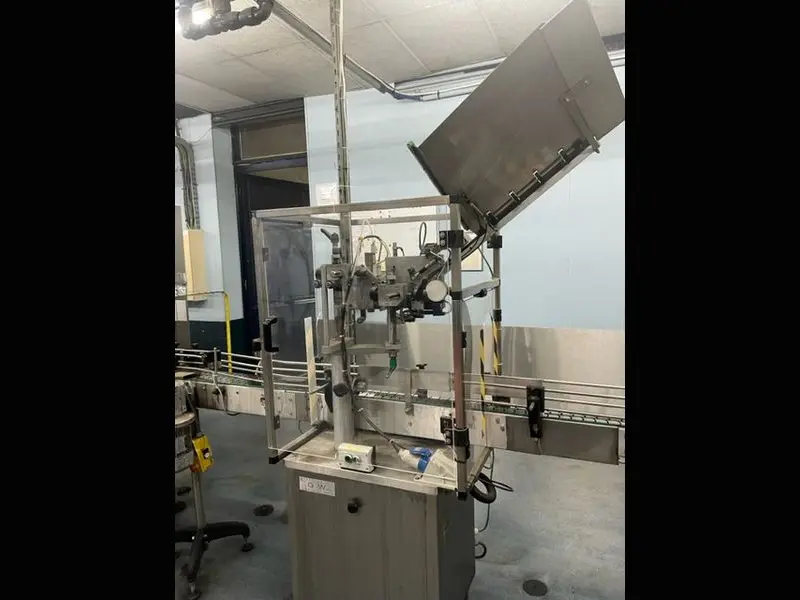 Photo #9 of Used bottling Line BERTOLASO for still wine