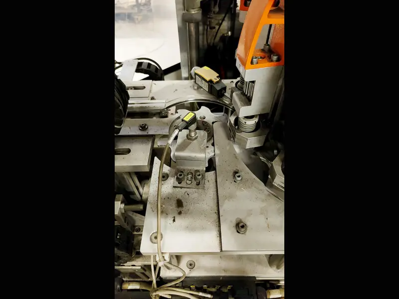 Photo #6 of Used Blow Molding Machine KOSME KSB 4L up to 6800 bph