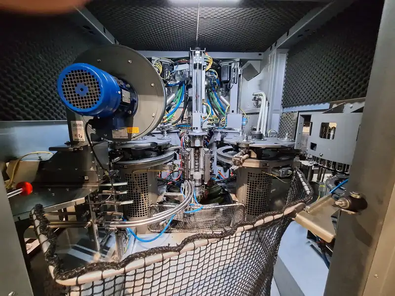 Photo #2 of Used Bottling Line for sparkling beverages up to 9000 bph