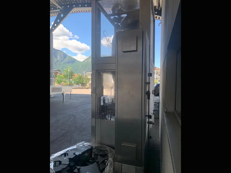 Photo #5 of Used Capping Machine AVE 6T up to 7000 bph