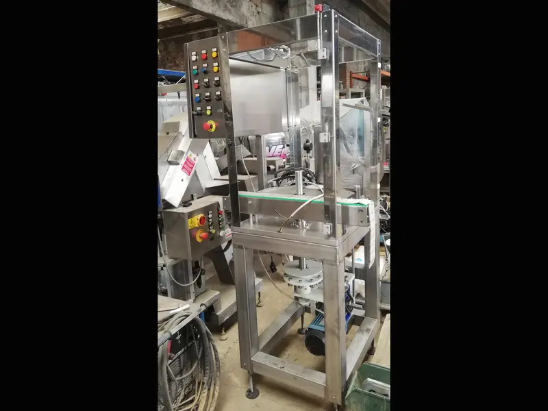 Photo #2 of Used Capping Machine DAL TOSO T1DX 2000 bph