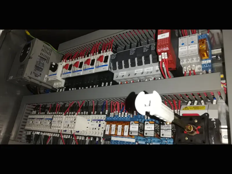 Photo #4 of Used Capping Machine DAL TOSO T1DX 2000 bph