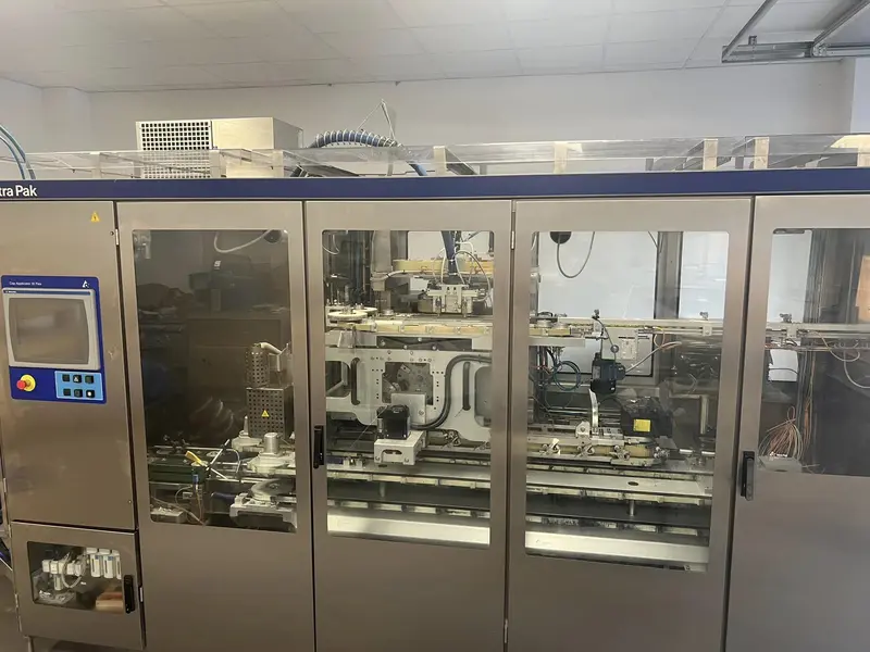 Photo #1 of Used Capping Machine Tetra Pak Helicap 23 year 2012