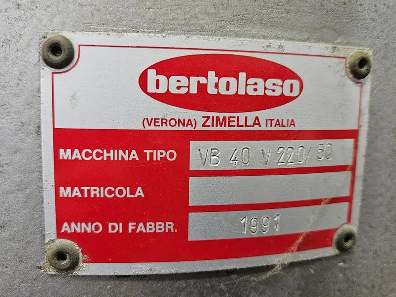Photo #4 of Used capping machine BERTOLASO Aluminium screw up to 1200 bph