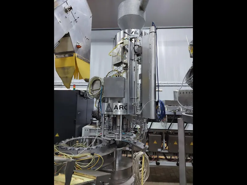 Photo #6 of Used filling Monoblock Simonazzi Eurostar 50-70-10k year 2006 18000 bph for CSD