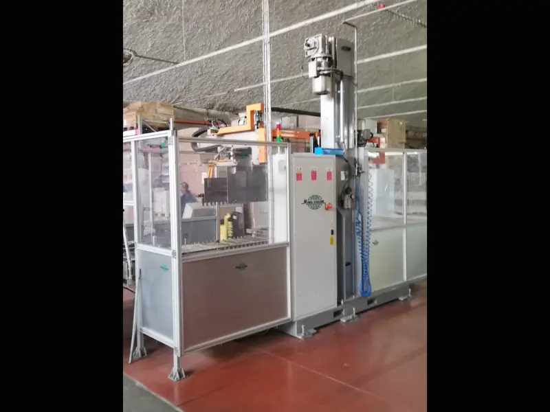 Photo #6 of Used palettizer MONDO SCAGLIONE P0 up to 1000 box/hour