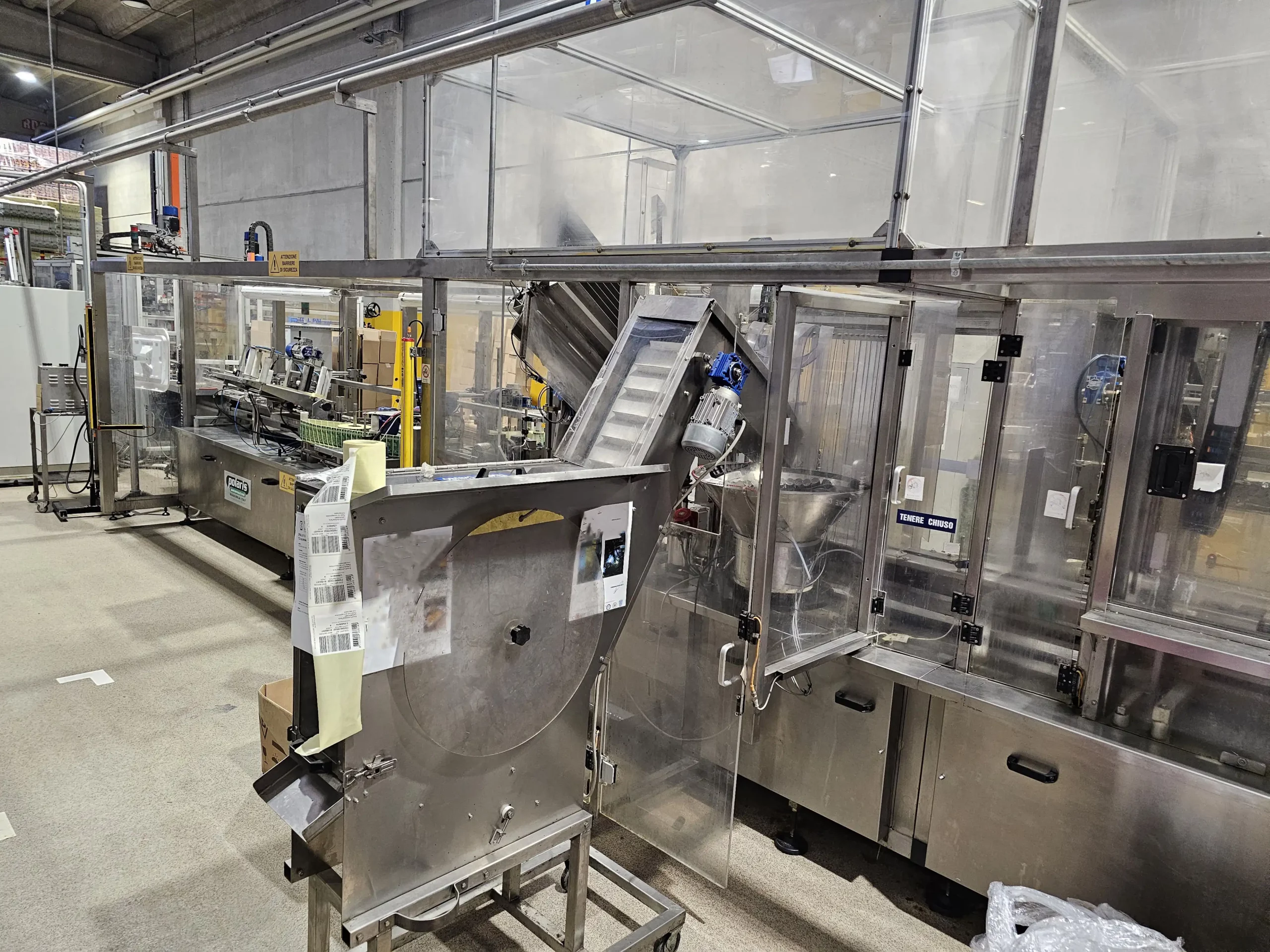 Photo #14 of Used Filling Monoblock + Labeler POLARIS for olive oil 1400 bph