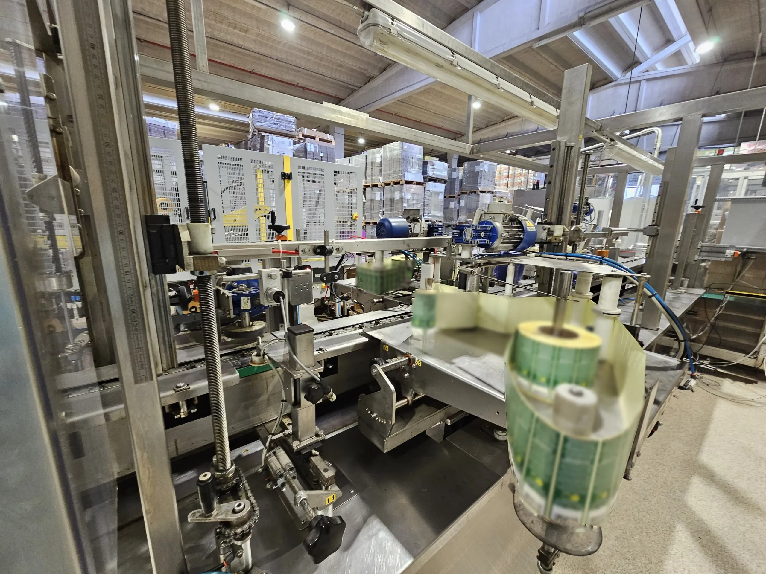 Photo #22 of Used Filling Monoblock + Labeler POLARIS for olive oil 1400 bph