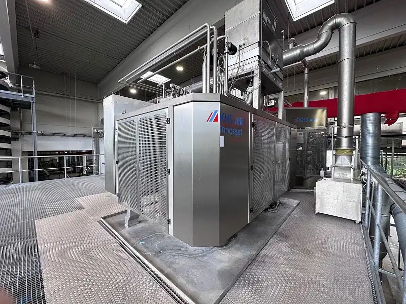 Photo #8 of Used aseptic isobaric bottling line KHS for PET 27000 bph