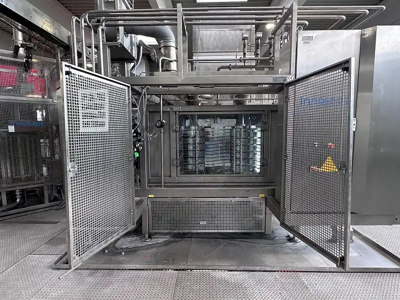 Photo #15 of Used aseptic isobaric bottling line KHS for PET 27000 bph