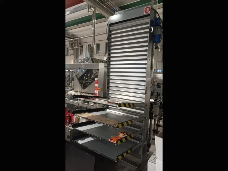 Photo #3 of Used capsuling machine Robino & Galandrino – champagne 12000 bph