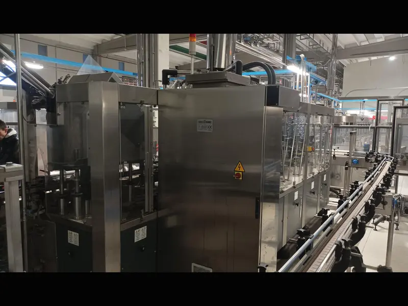 Photo #5 of Used capsuling machine Robino & Galandrino – champagne 12000 bph