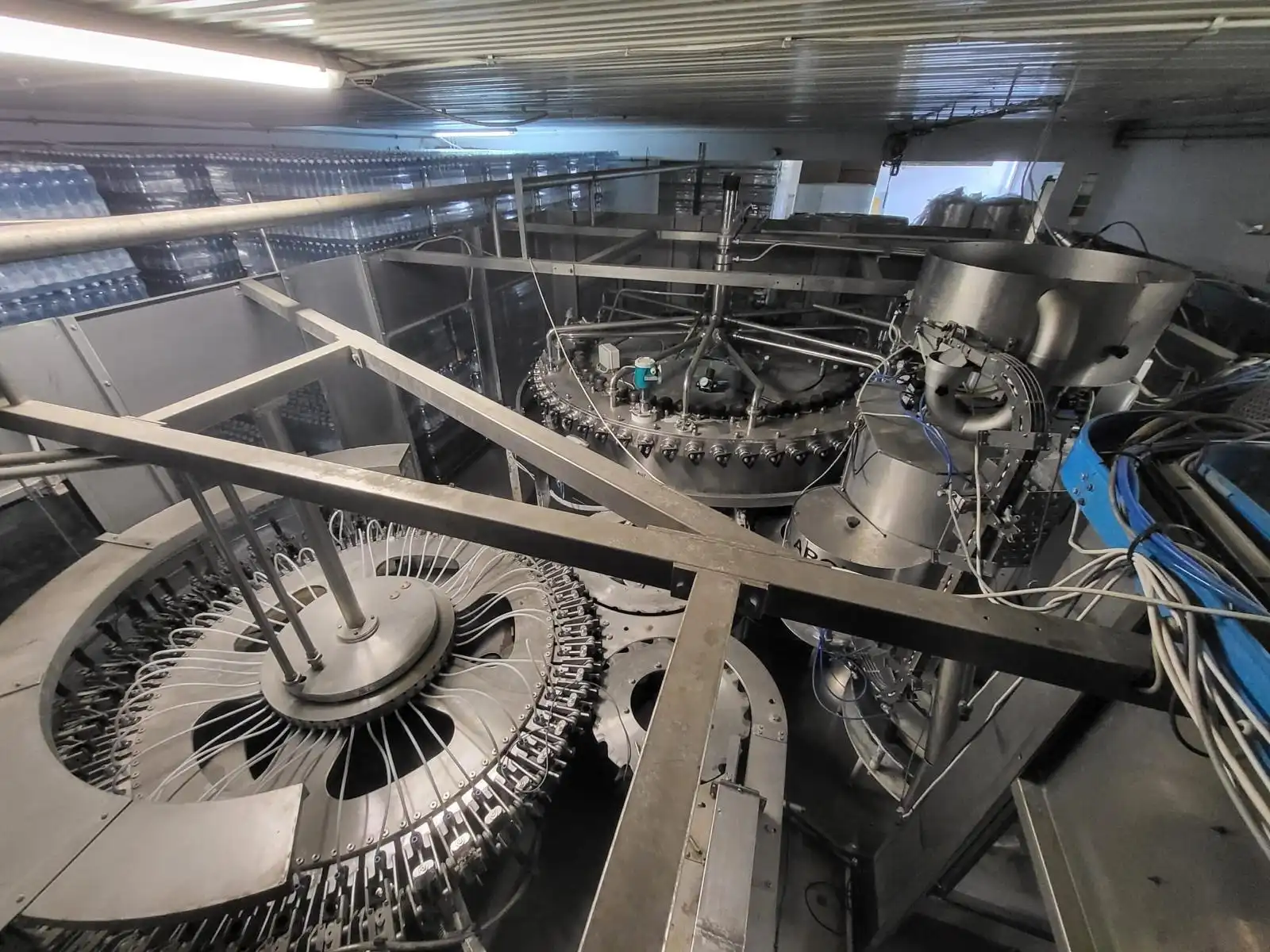 Photo #5 of Used Filling Monoblock RIVI 50-60-12 12000 bph