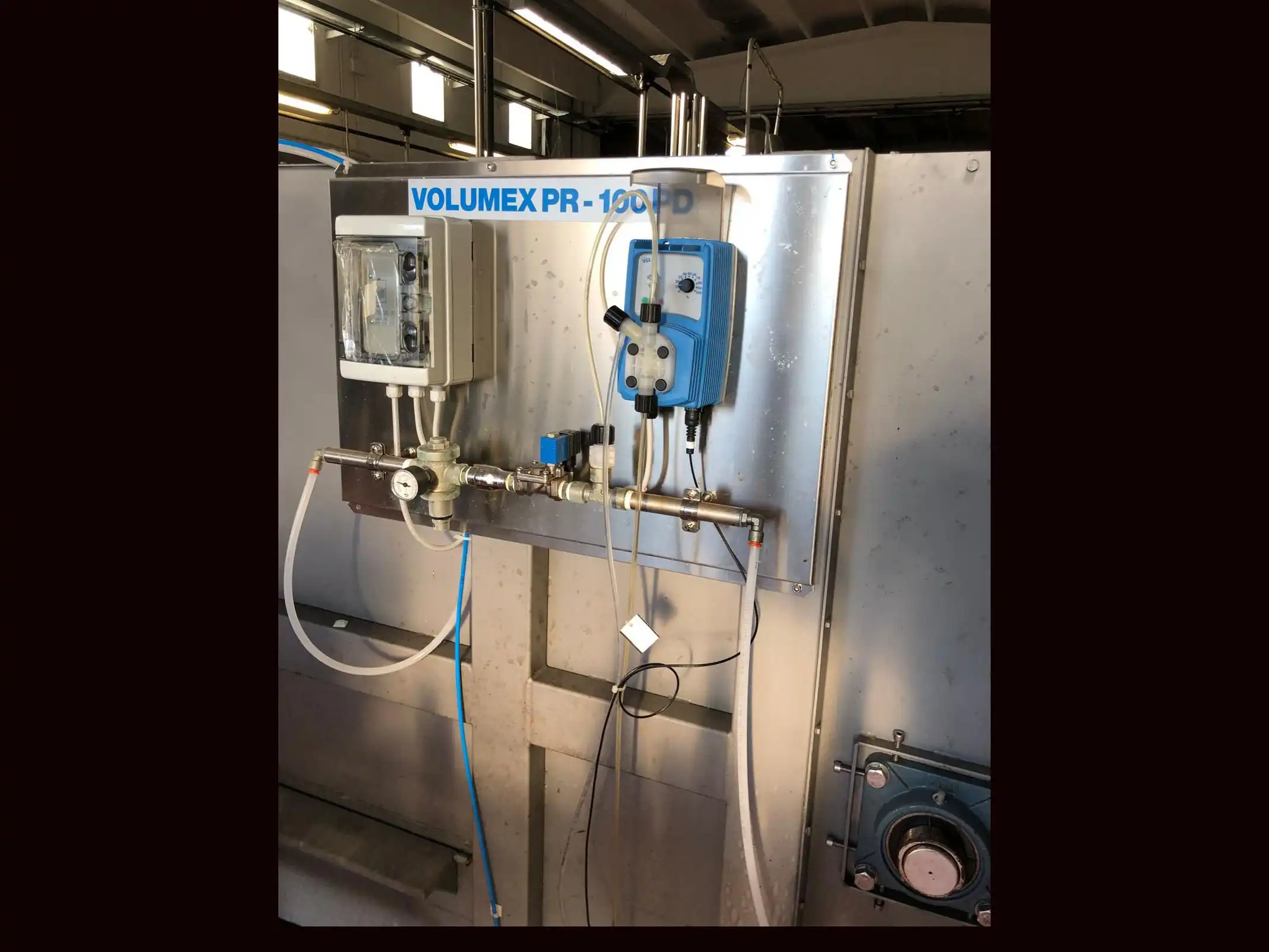 Photo #3 of Used Isobaric Filling Line for Sparkling Wine 3000 bph