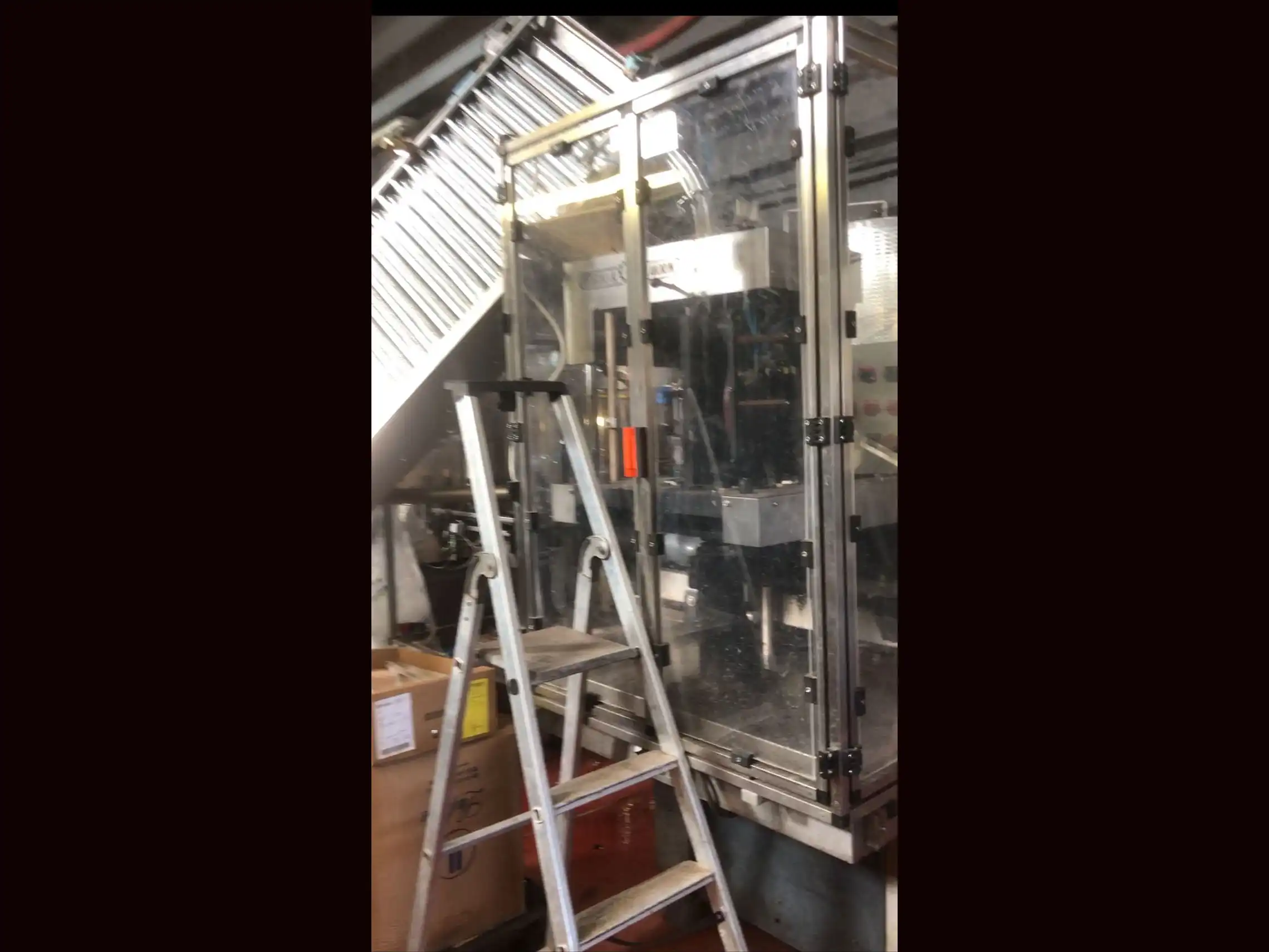 Photo #11 of Used Isobaric Filling Line for Sparkling Wine 3000 bph