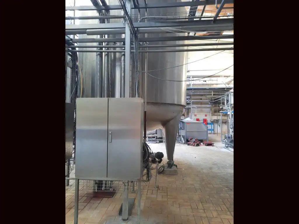 Photo #4 of Used Tank PROMINOX Cuve 2004 40000 l