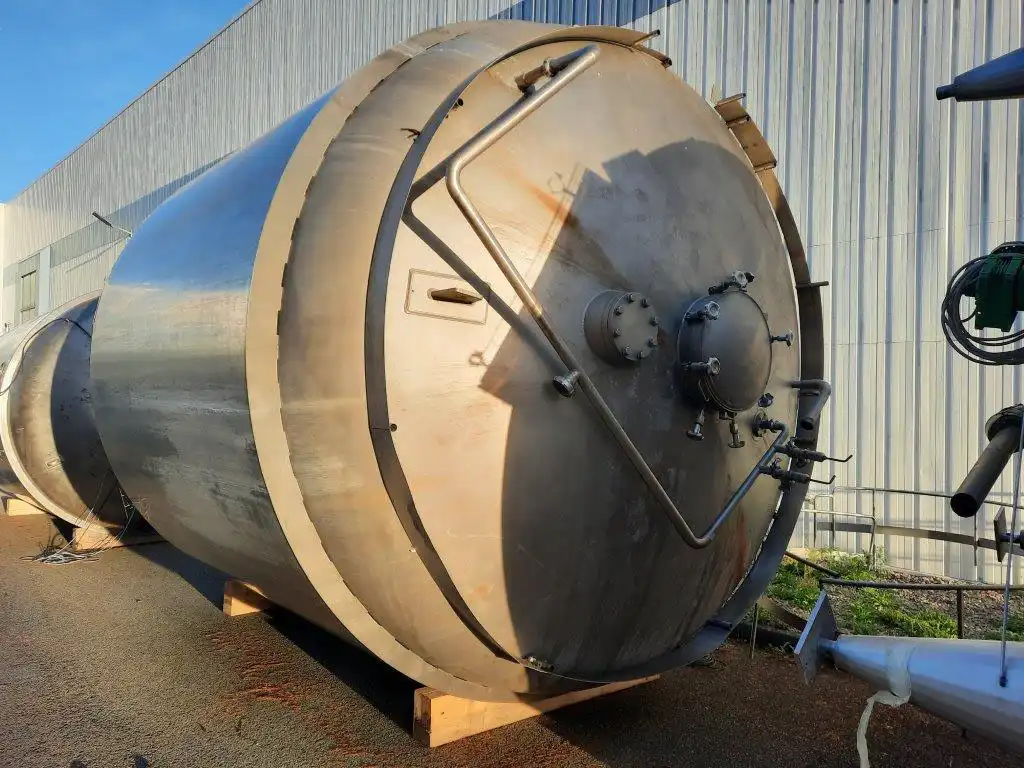 Photo #6 of Used Tank PROMINOX Cuve 2004 40000 l