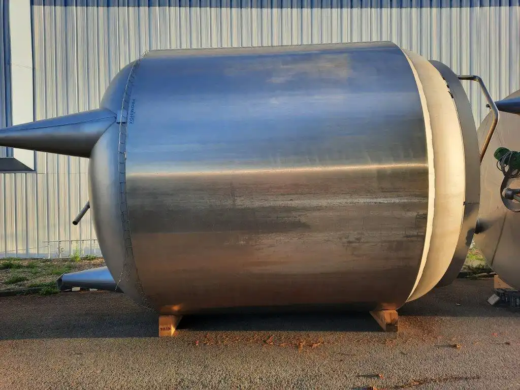 Photo #8 of Used Tank PROMINOX Cuve 2004 40000 l