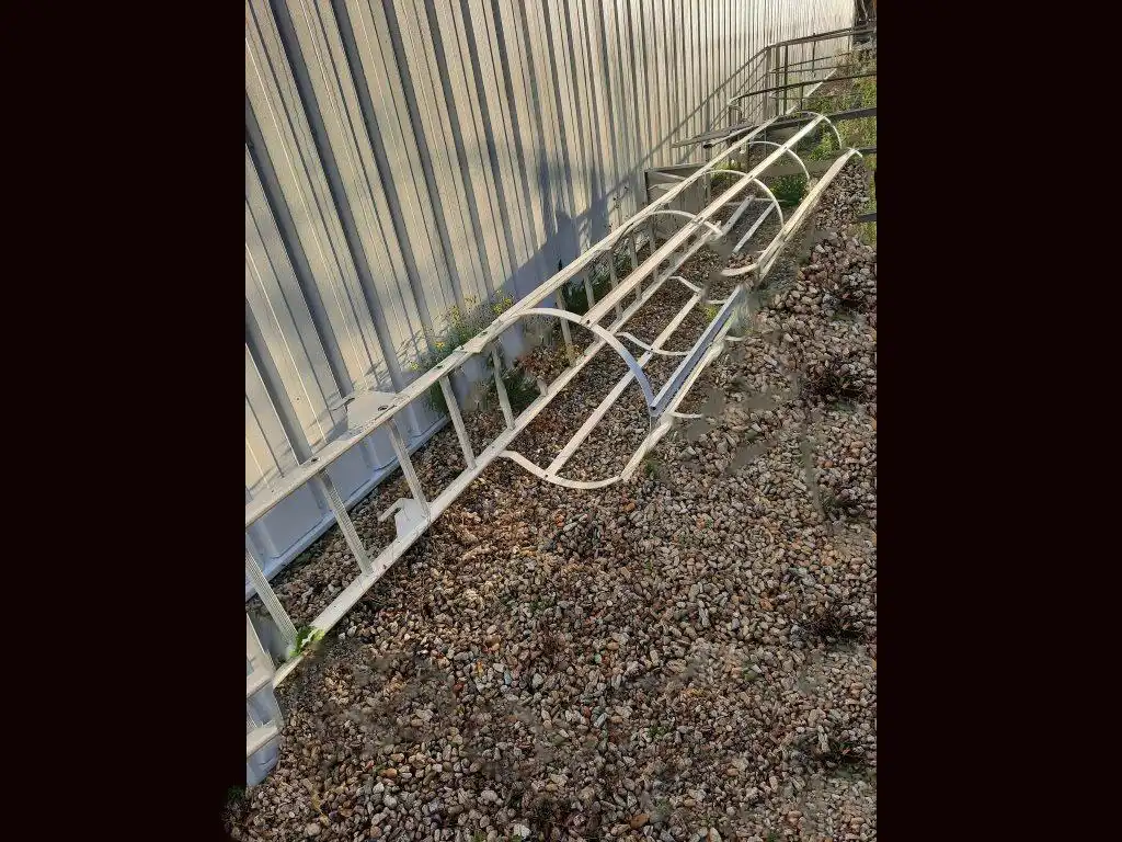 Photo #12 of Used Tank PROMINOX Cuve 2004 40000 l