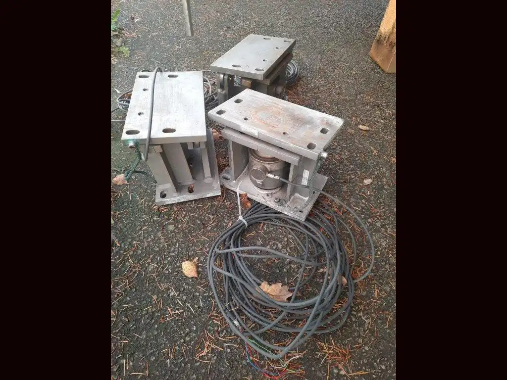 Photo #13 of Used Tank PROMINOX Cuve 2004 40000 l