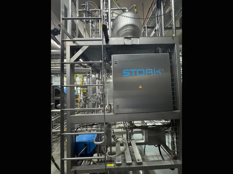 Photo #2 of Used bottling line KRONES aseptic filling  36000 bph