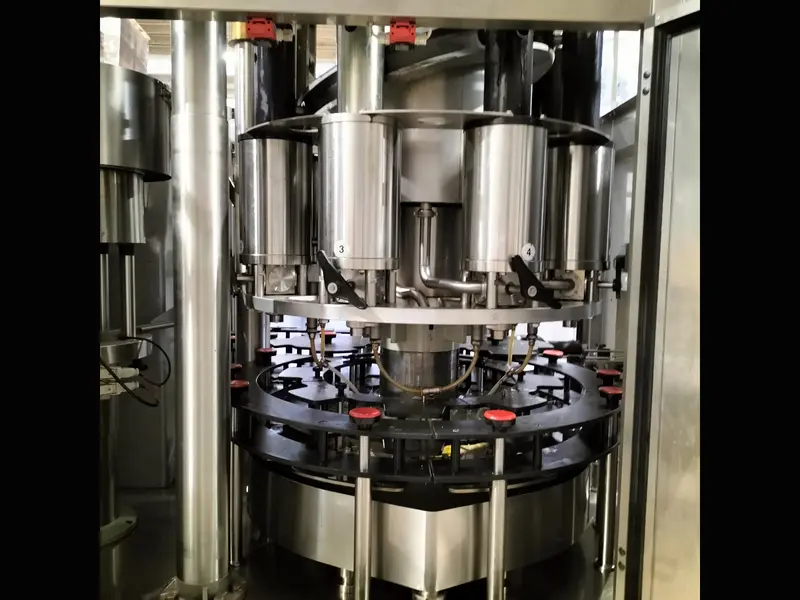 Photo #6 of Used filling monoblock OCIM for oil tins 1000 bph