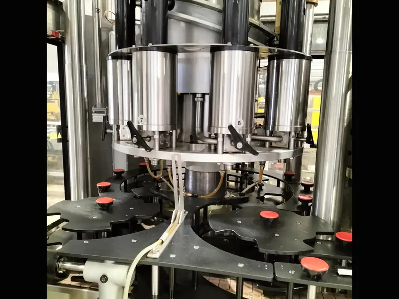 Photo #7 of Used filling monoblock OCIM for oil tins 1000 bph