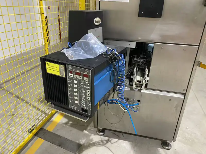 Photo #1 of Used Capping Machine Tetra Pak Helicap 23 6000 bph