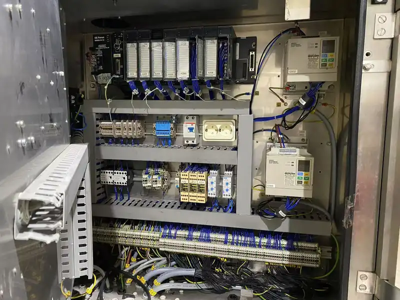 Photo #5 of Used Capping Machine Tetra Pak Helicap 23 6000 bph