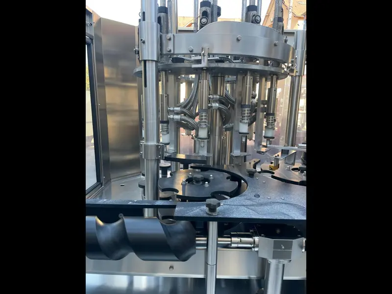 Photo #6 of Used filling monoblock SICMEA Cometa 12/5 4500 bph