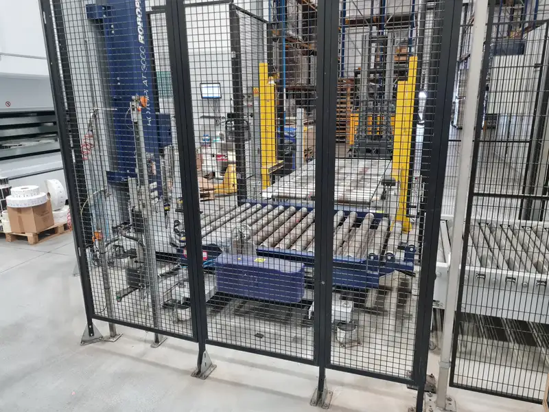 Photo #4 of Used Pallet Wrapper Robopac ROTOPLAT 3000 PGS 12000 bph