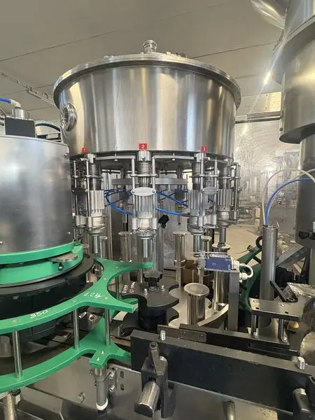 Photo #3 of Used filling monoblock Bertolaso Miniblock 12/12/1 2500 bph