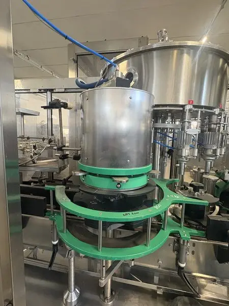 Photo #4 of Used filling monoblock Bertolaso Miniblock 12/12/1 2500 bph