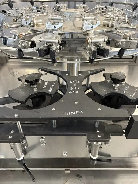 Photo #9 of Used filling monoblock Bertolaso Miniblock 12/12/1 2500 bph