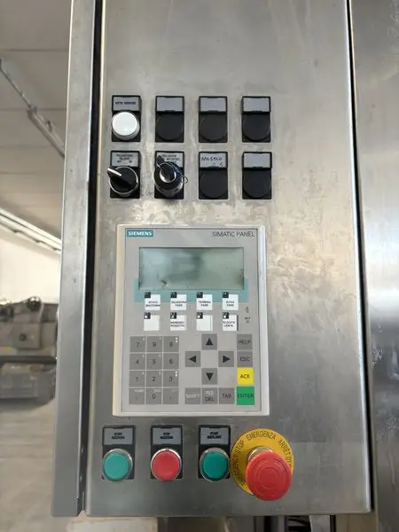 Photo #11 of Used filling monoblock Bertolaso Miniblock 12/12/1 2500 bph