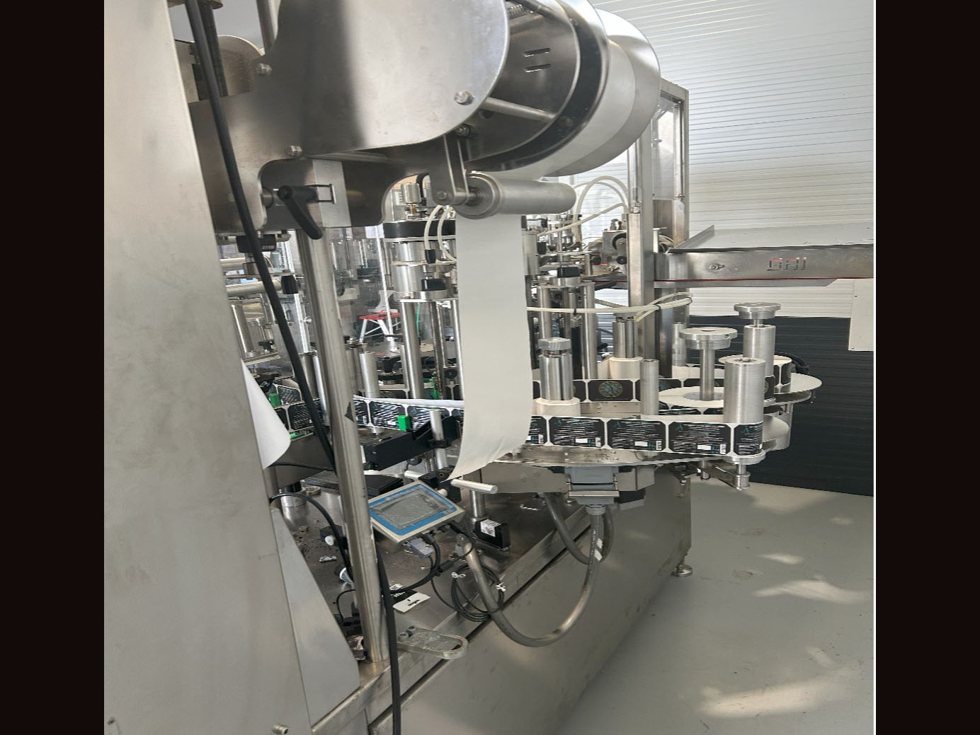 Photo #3 of Used Labeling Machine + capsuling machine GAI 6206CH-001 1200 bph