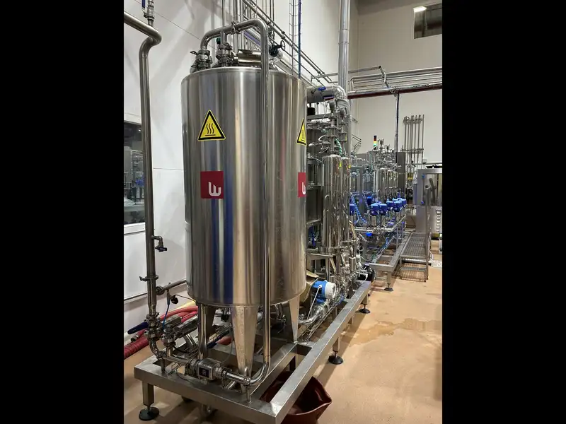 Photo #7 of Used Bottling Line for champagne, sparkling and still wine 4000 bph