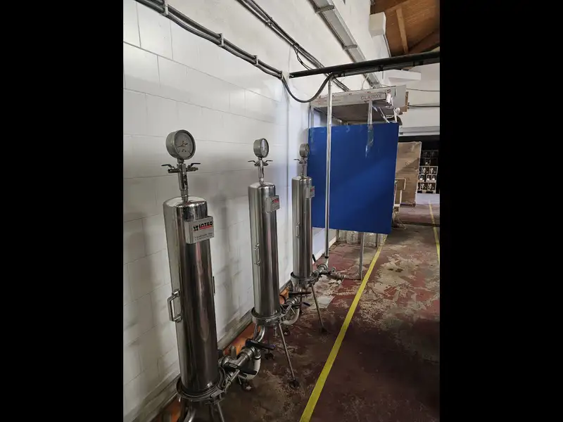 Photo #3 of Used Bottling Line for still wine 2000 bph