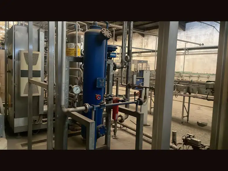 Photo #5 of Used complete isobaric bottling line for CSD 6400 bph