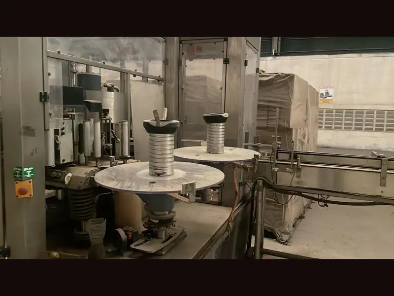 Photo #16 of Used complete isobaric bottling line for CSD 6400 bph