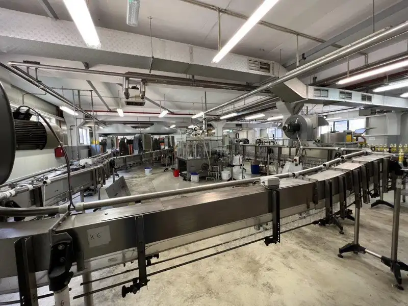 Photo #8 of Used Bottling Line for edible oil 6000 bph