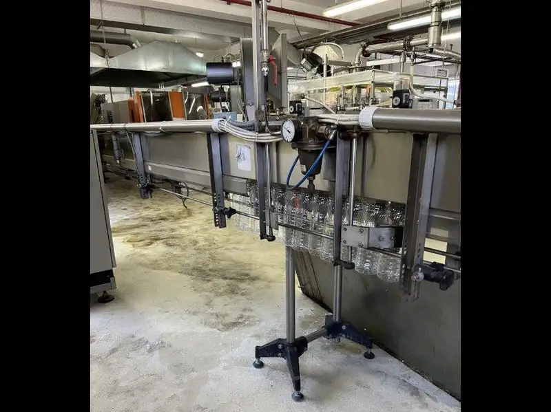 Photo #9 of Used Bottling Line for edible oil 6000 bph