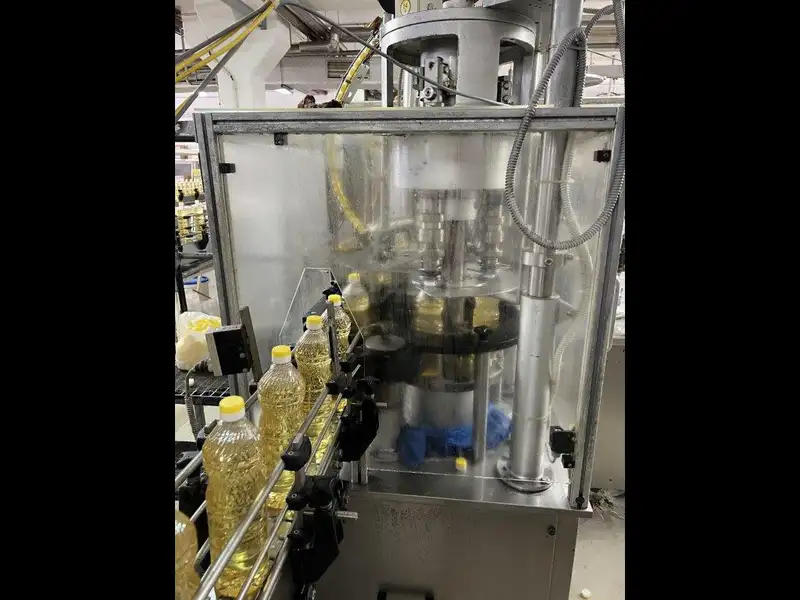 Photo #14 of Used Bottling Line for edible oil 6000 bph