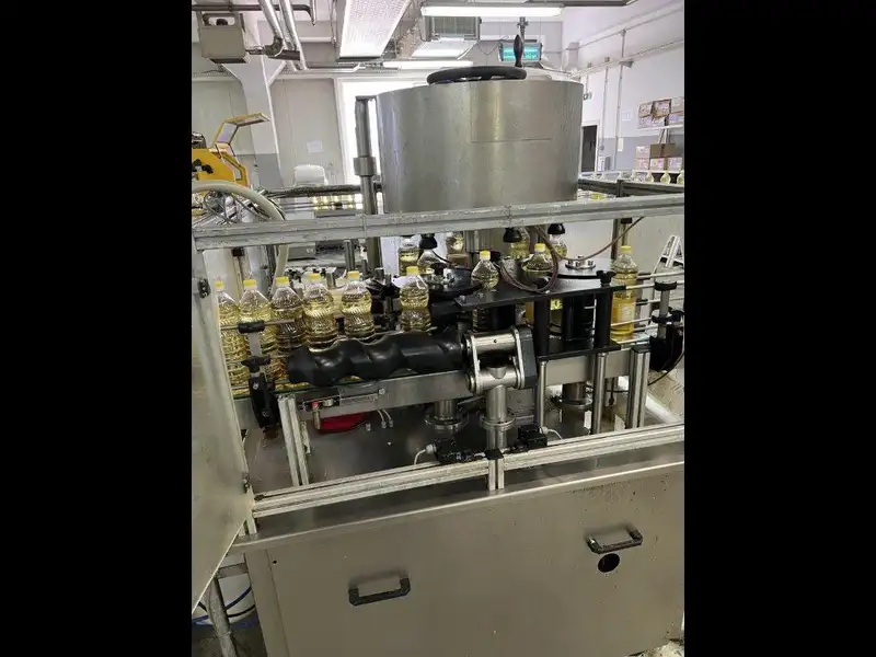 Photo #20 of Used Bottling Line for edible oil 6000 bph