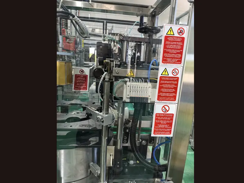 Photo #7 of Used capsuling machine Robino & Galandrino Minibloc year 2003 – 3000 bph