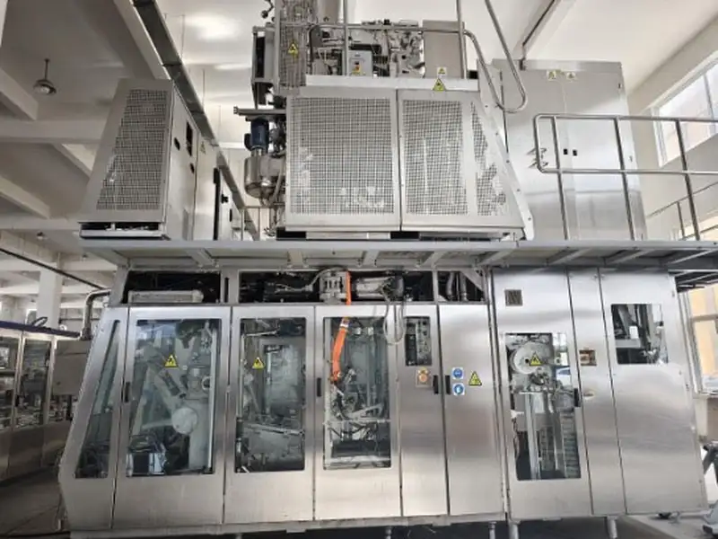 Photo #2 of Used aseptic filling line Tetra Pak A3 FLEX 1000SQ 7000 l/h